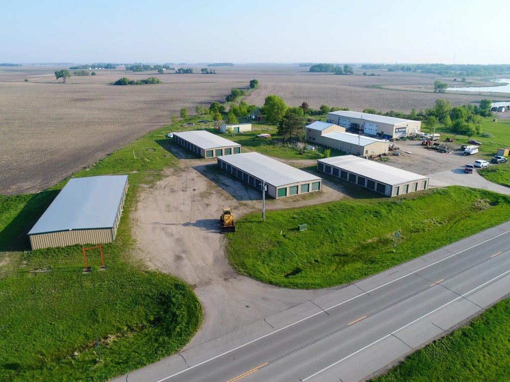 49240 State Highway 28, Morris