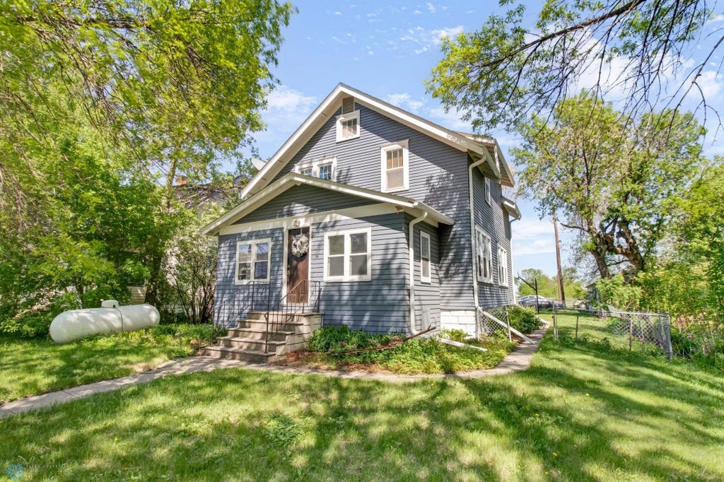 114 1st Street, Wolverton