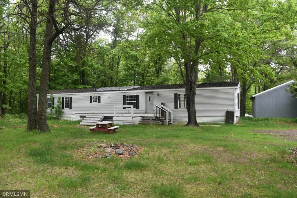 44863 State Highway 48, Hinckley