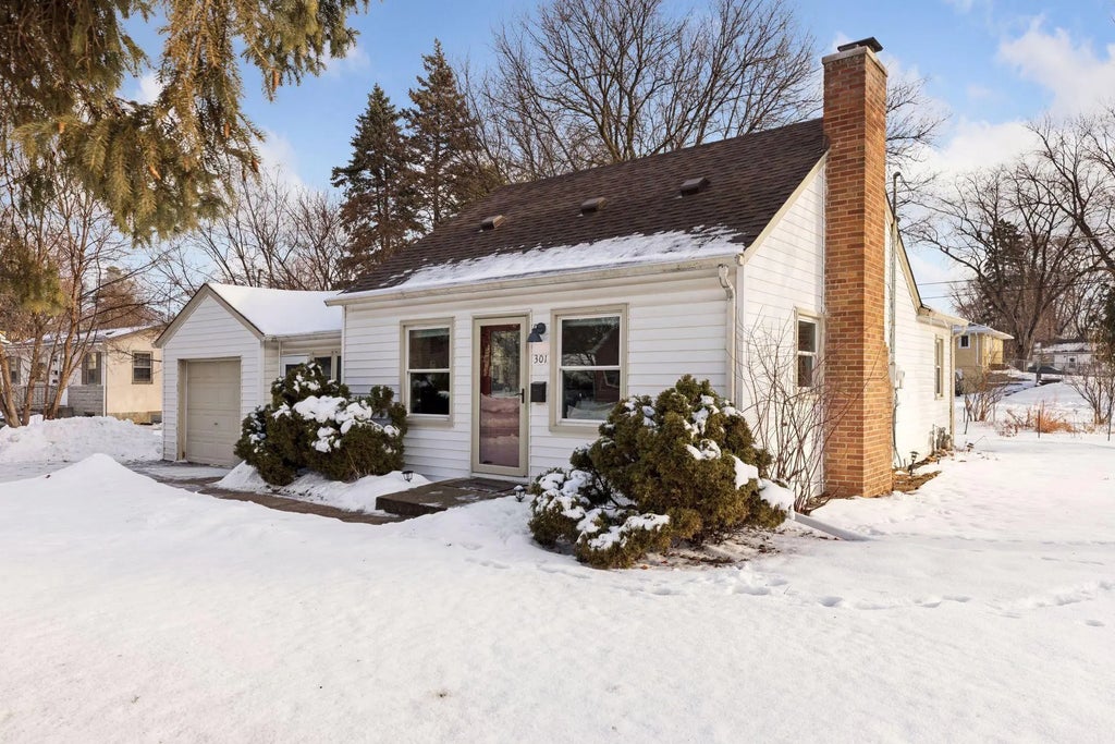 301 19th Avenue N, Hopkins