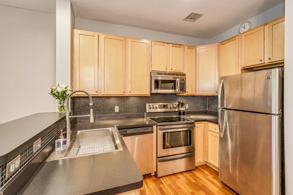 560 N 2nd Street 114, Minneapolis