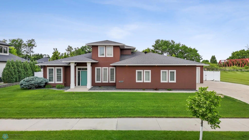 4337 66th Street S, Fargo
