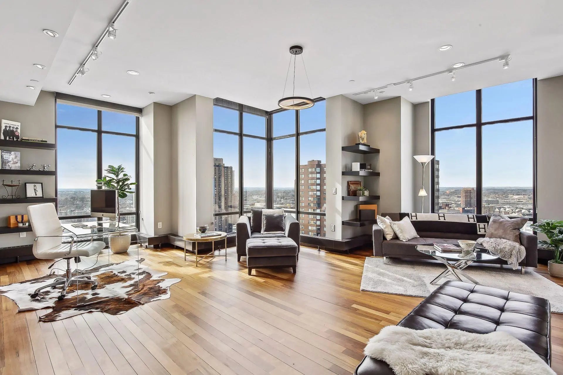 Photo of Listing #6731158