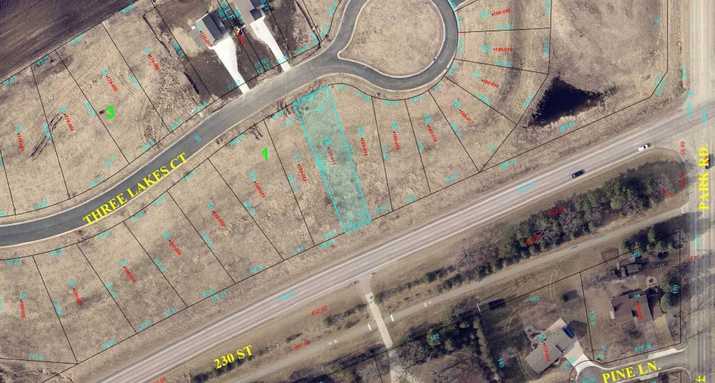 917 Three Lakes Court, Madison Lake