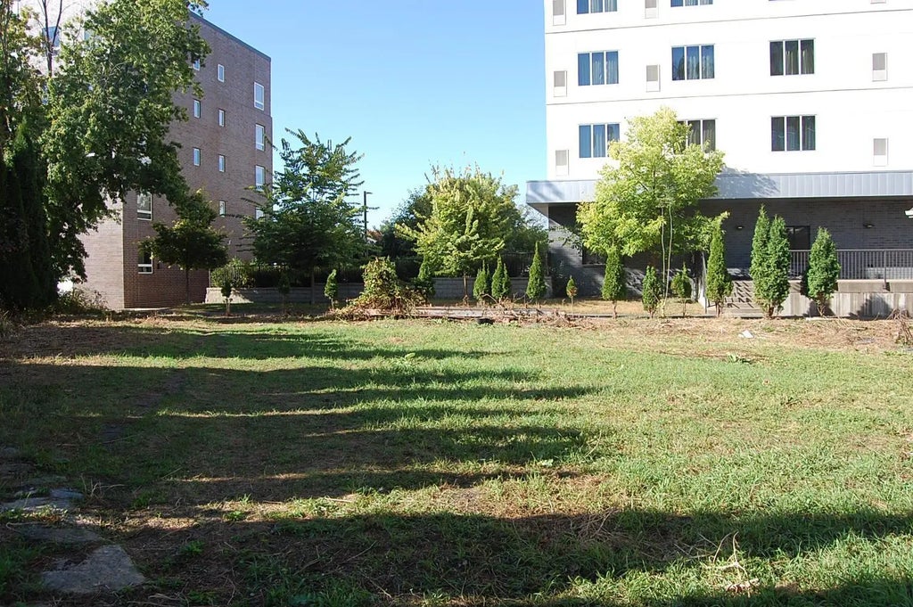 2530 Essex Street Se, Minneapolis