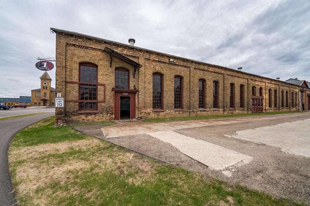 (1 North) 1320 Northern Pacific Road, Brainerd