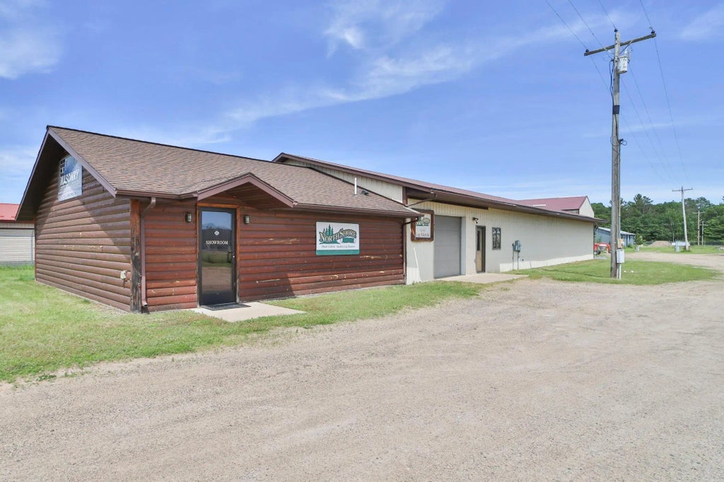 40074 Evergreen Drive, Emily