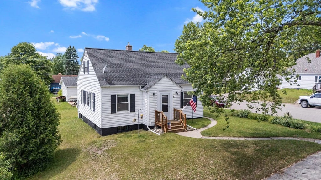 523 Nw 5th Avenue, Grand Rapids