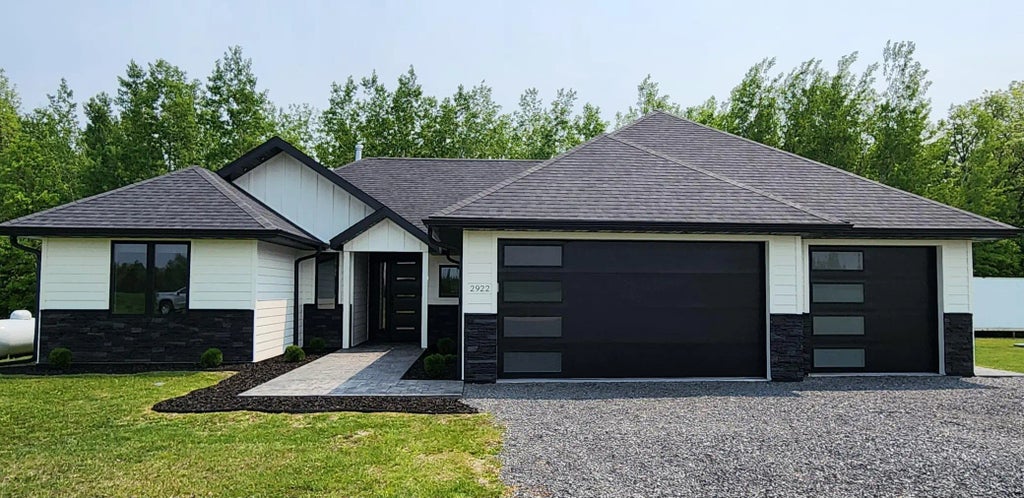 2922 Highway 11 S, Loman