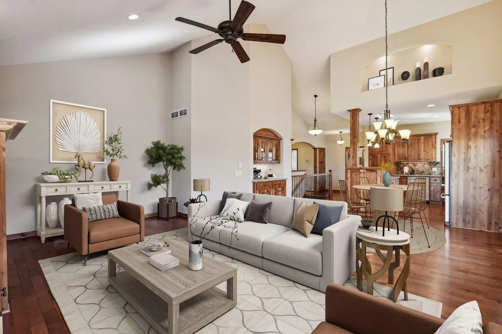 524 Roanoke Court, Waconia