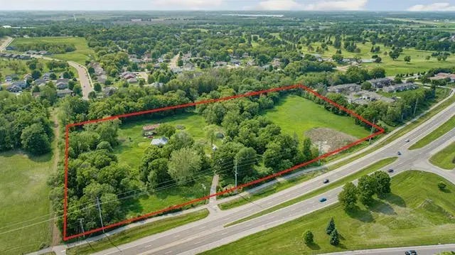 1320 Lyndale Avenue N, Faribault