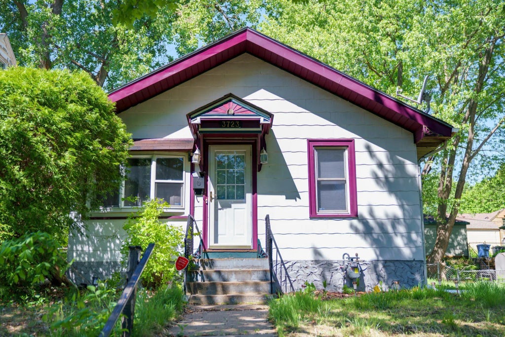 3723 Knox Avenue N, Minneapolis