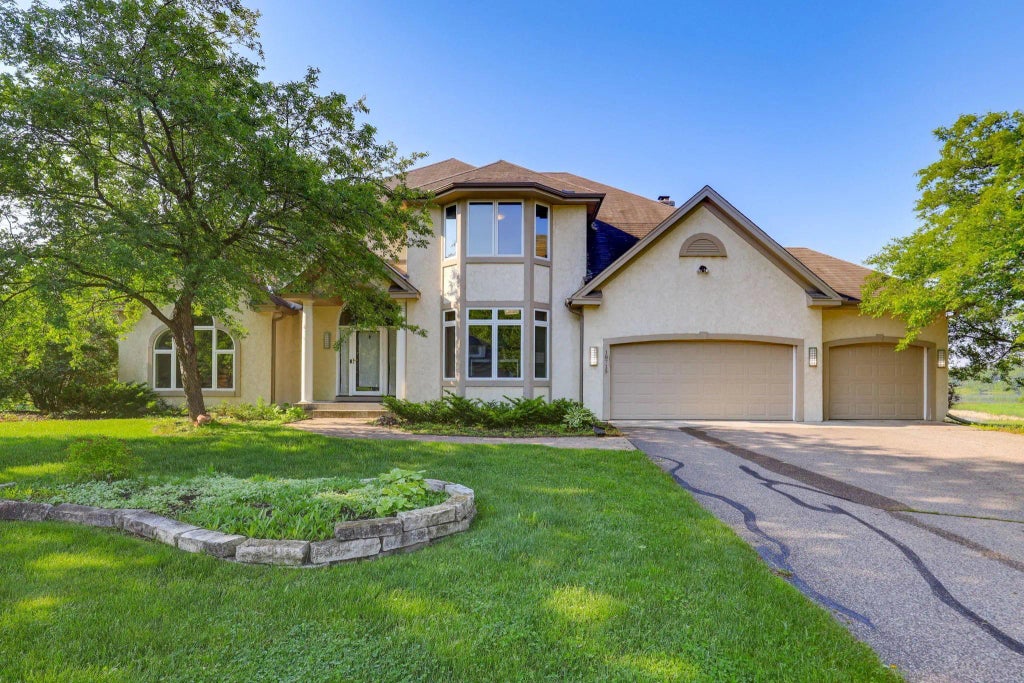 18715 24th Avenue N, Plymouth