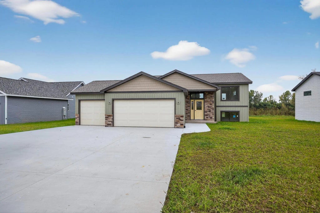 130 Coulee Way, Wabasha