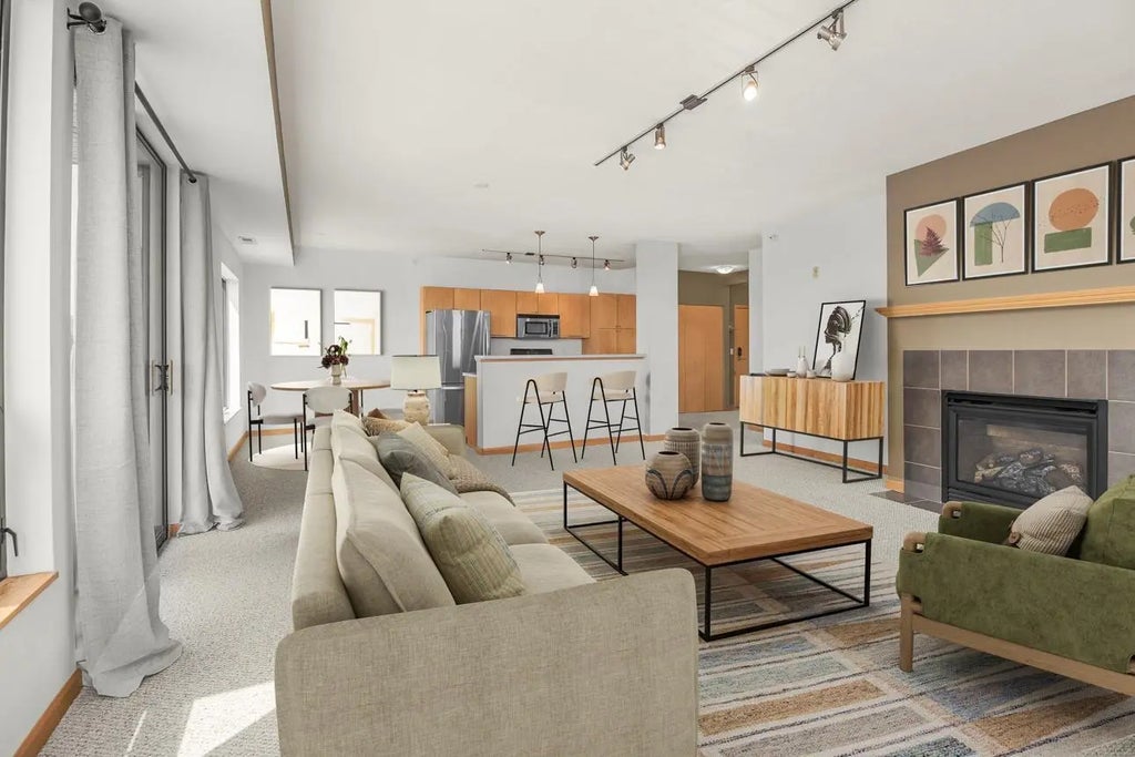 7600 Lyndale Avenue S 340, Richfield