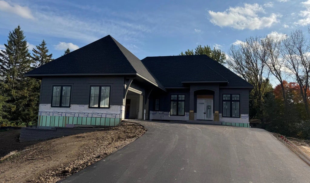 12803 Woodhaven Place, Minnetonka