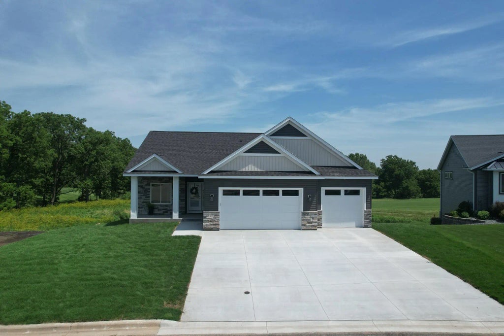 509 Golfview Avenue, Zumbrota