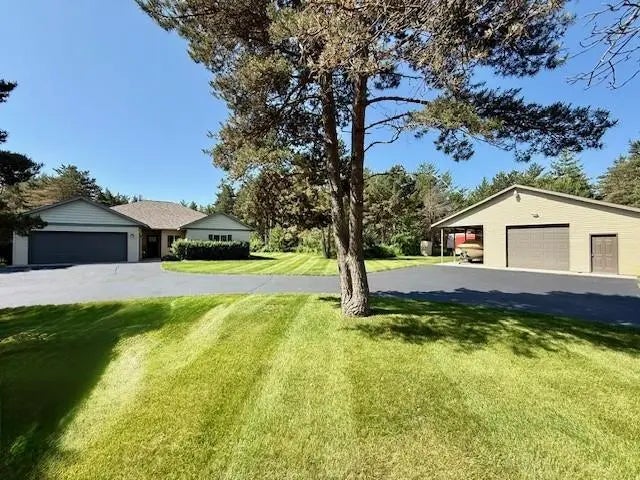 4648 Scotchpine Court Nw, Bemidji