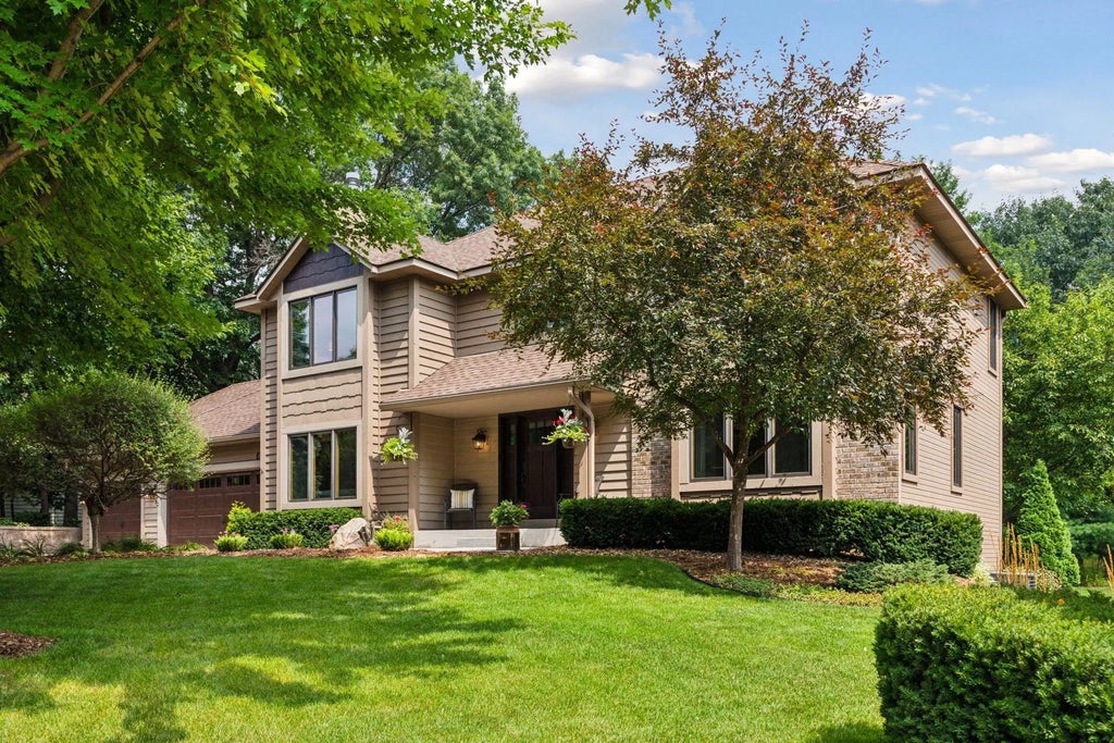 13760 Duluth Drive, Apple Valley