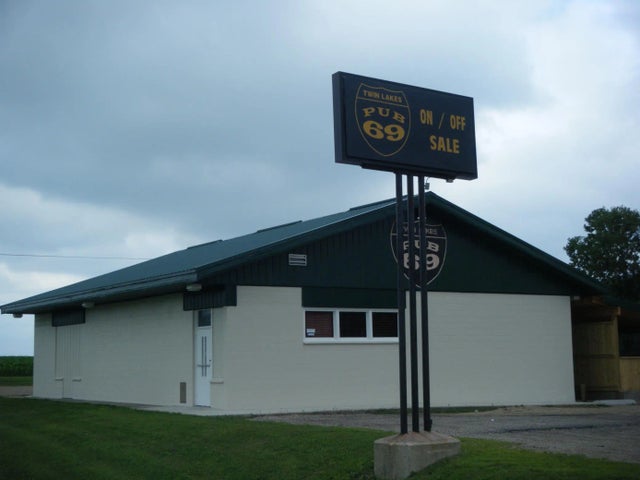 819 Highway 69, Twin Lakes