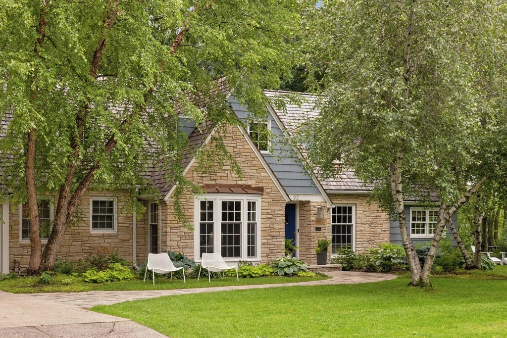 512 Janalyn Circle, Golden Valley