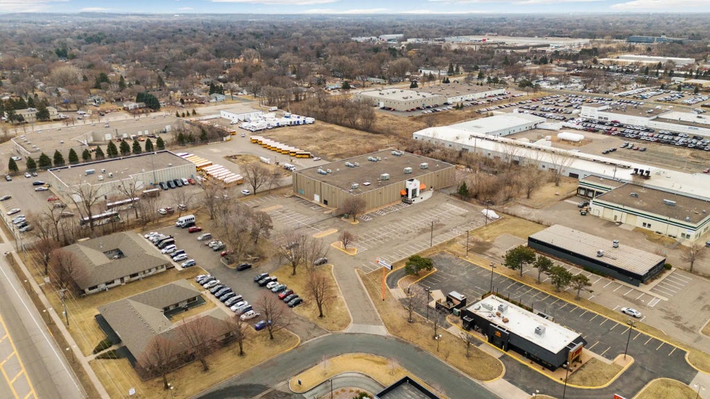 7651 Highway 65 Ne, Fridley