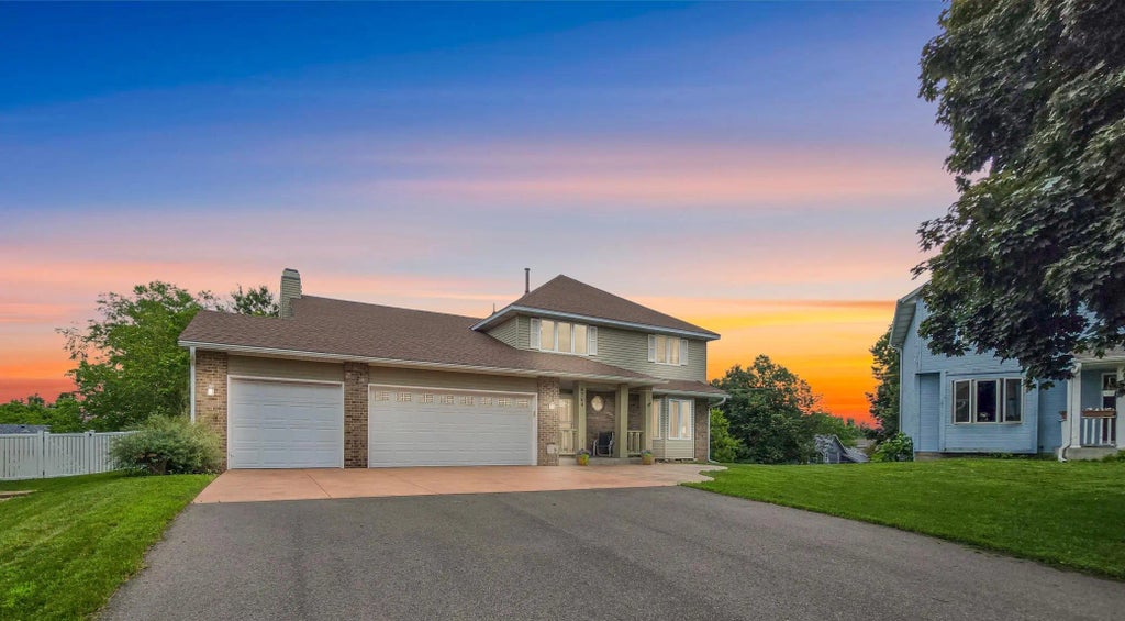 8764 Pinehurst Bay, Woodbury