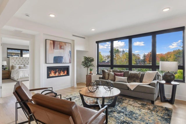 222 Ferndale Road S 203, Wayzata