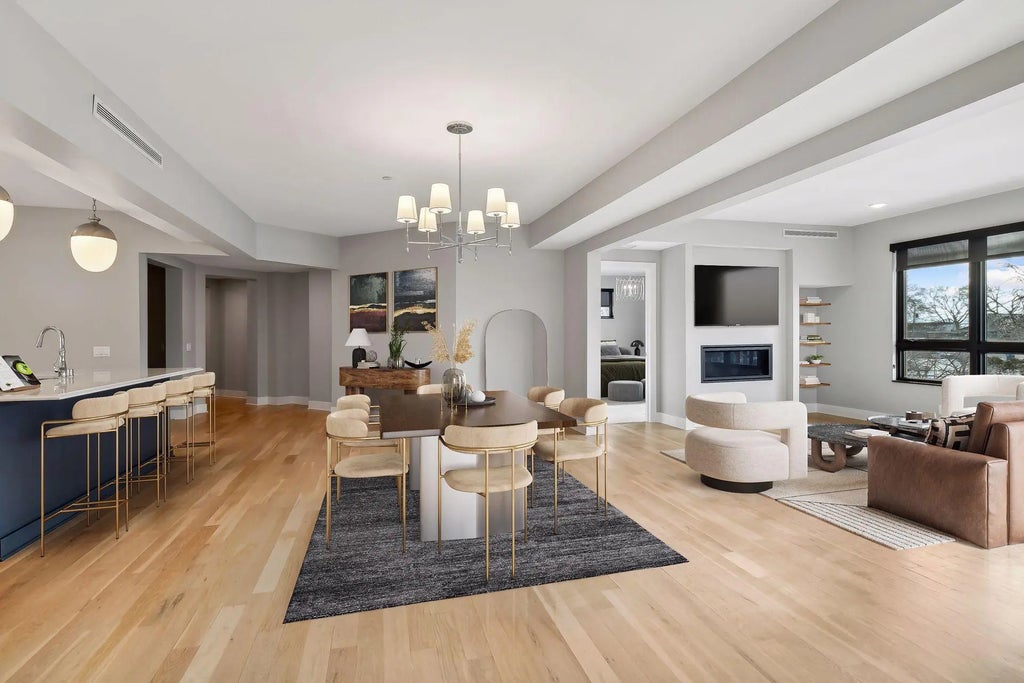 222 Ferndale Road S 203, Wayzata