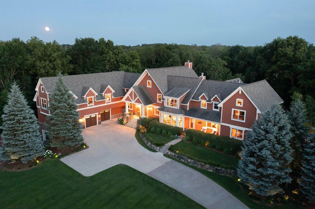 6445 County Road 26, Minnetrista