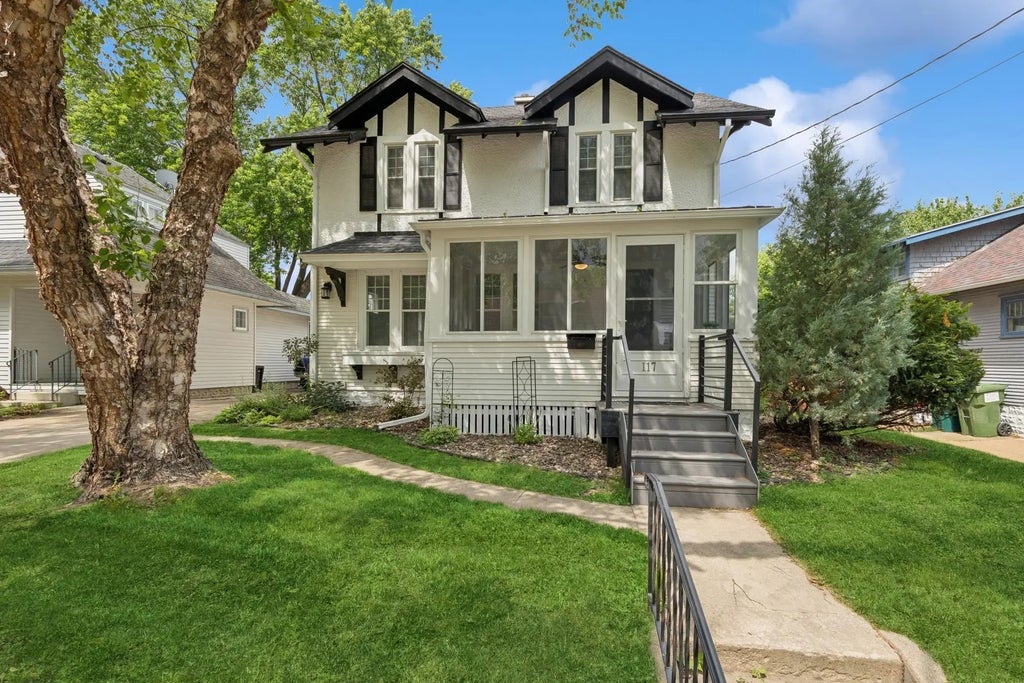 117 9th Avenue Nw, Rochester