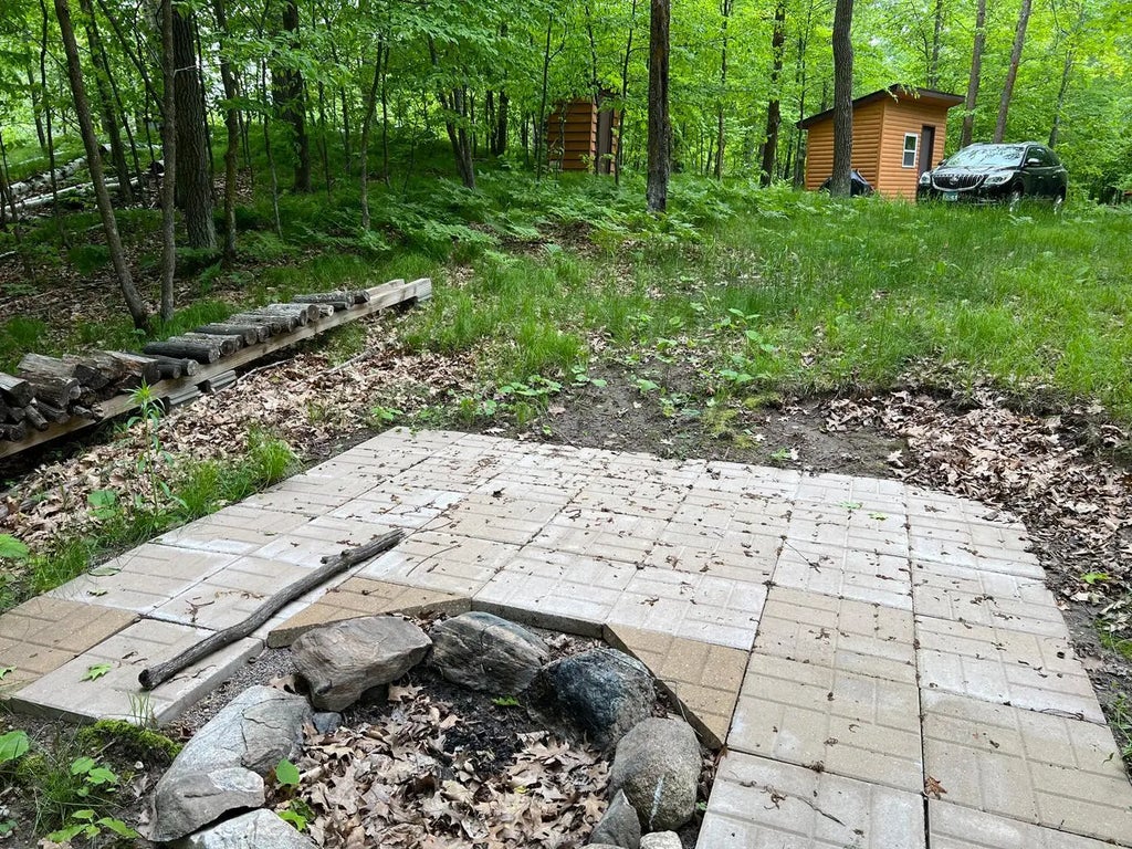 5585 Woods Bay Drive Ne, Outing