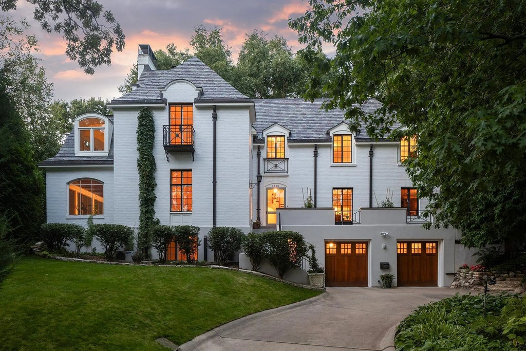 3316 W 34 1/2 Street, Minneapolis