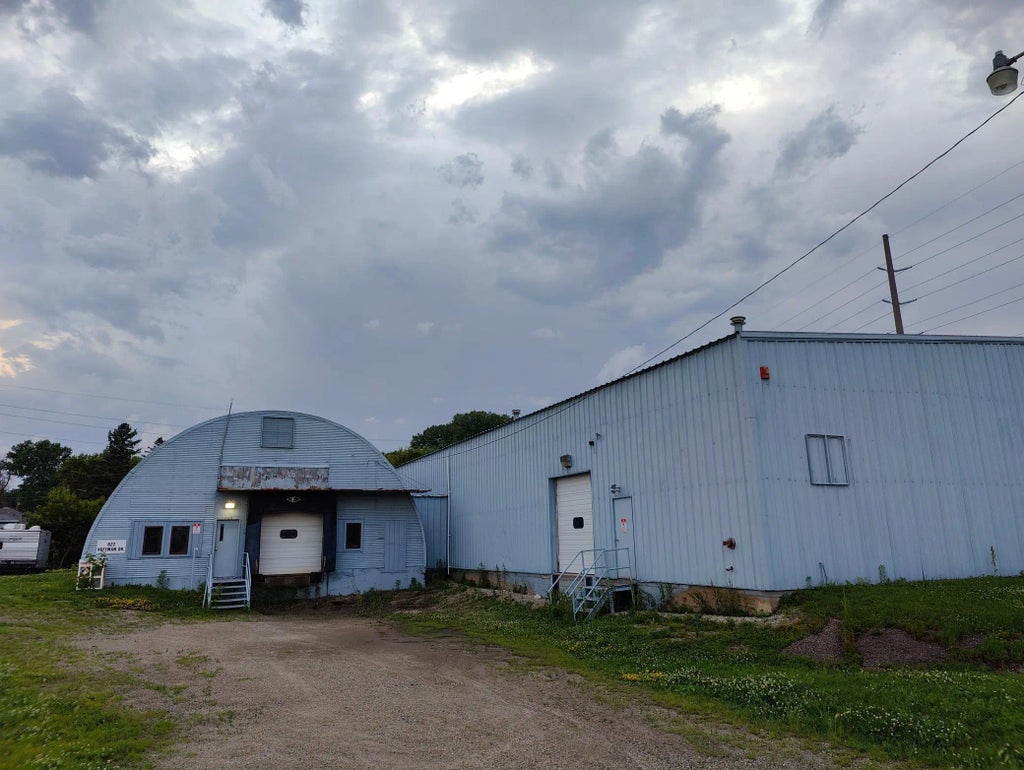 622 Hoffman Drive, Owatonna