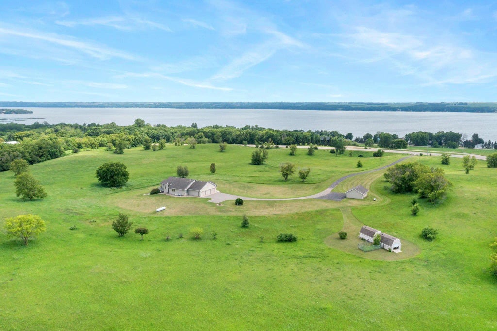 19800 Stephan Drive, Minnewaska Twp