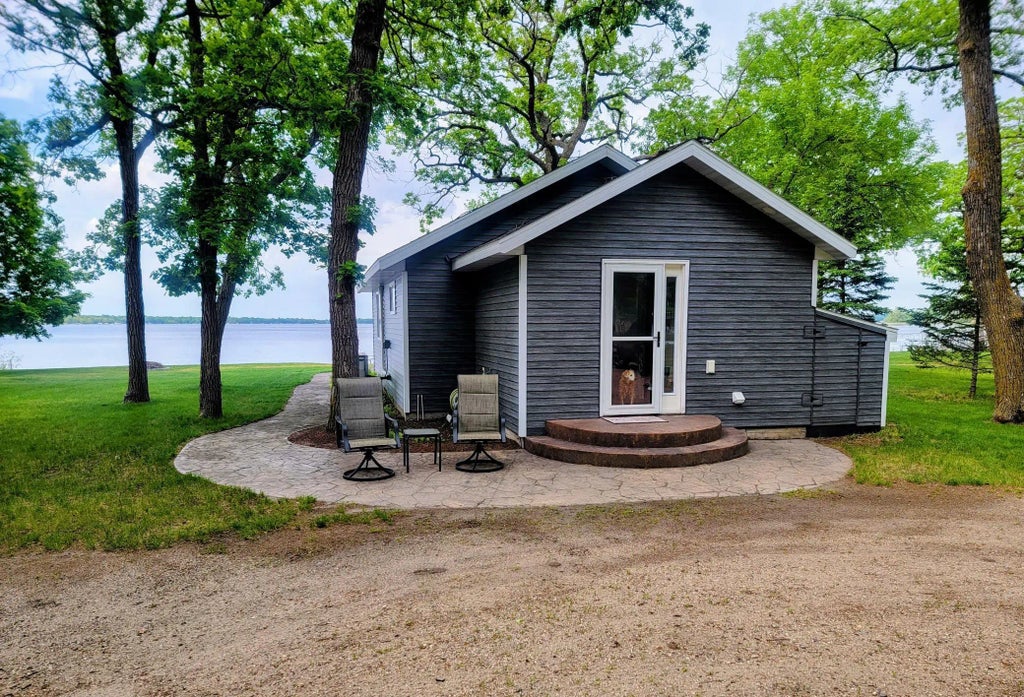 23271 Roosevelt Beach Lane, Detroit Lakes