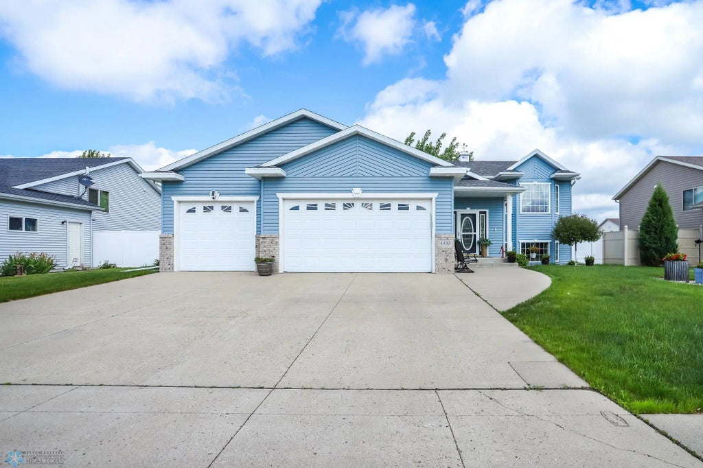 4450 48th Street S, Fargo