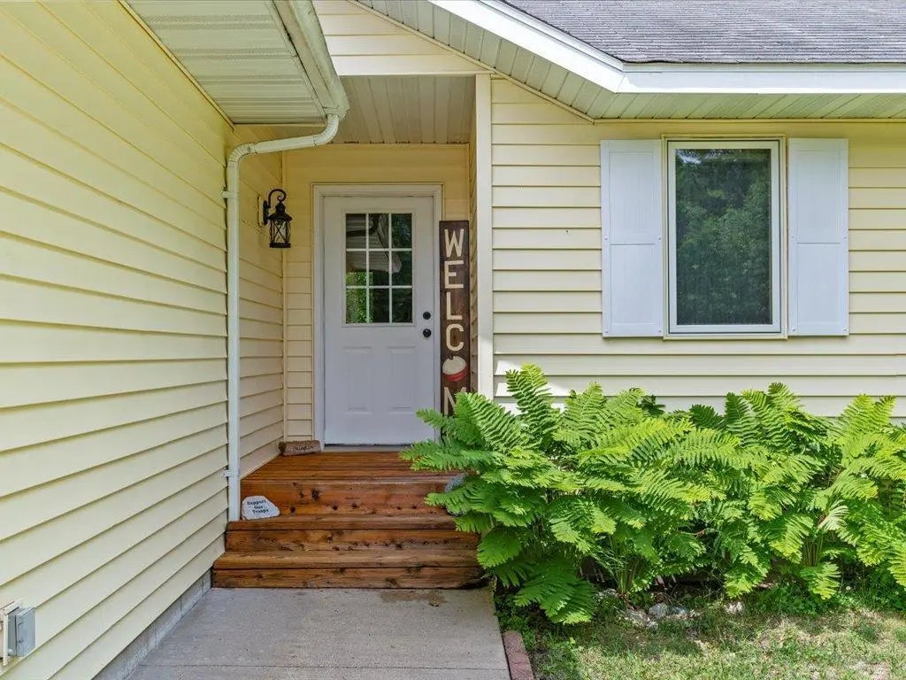 31591 Summer Drive, Breezy Point