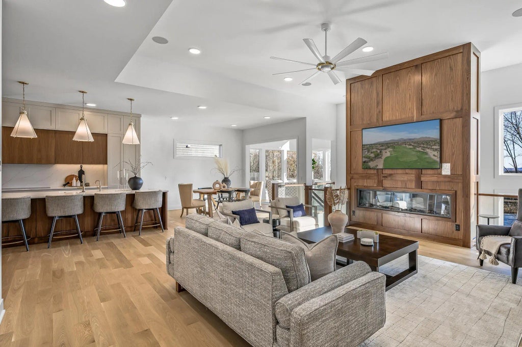 3755 Brookside Drive, Chaska