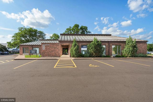 824 S Hastings Way, Eau Claire