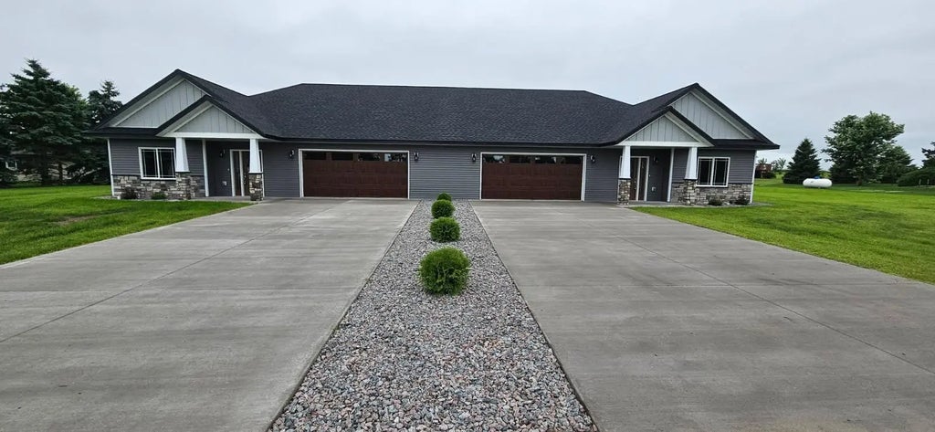 607 W Colfax Street, Parkers Prairie