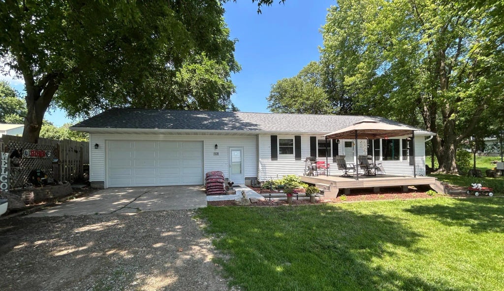 608 Lakeshore Drive, Freeborn