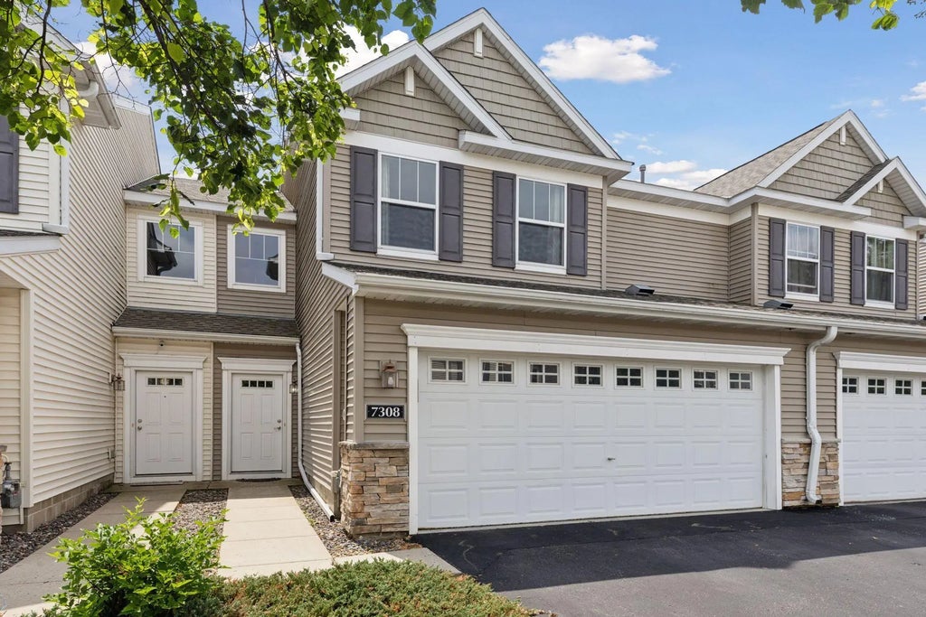 7308 Unity Lane N, Brooklyn Park
