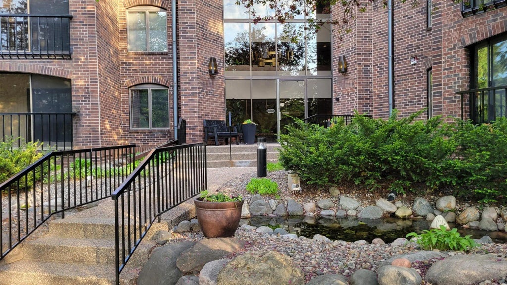 8430 Pennsylvania Road 109, Bloomington