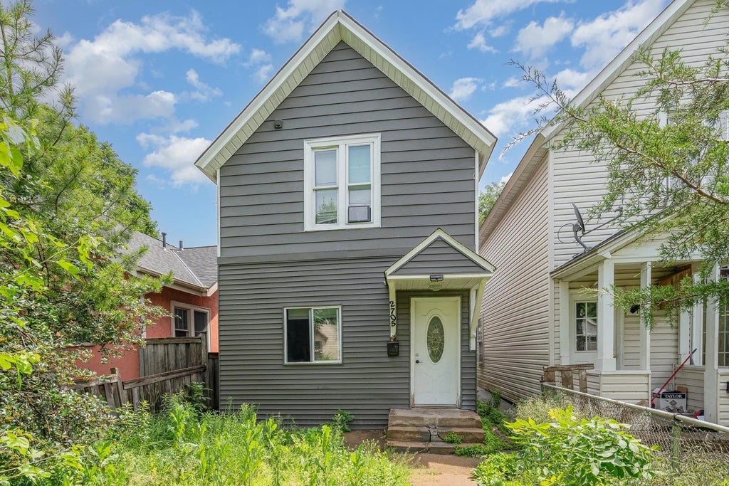 2705 17th Avenue S, Minneapolis