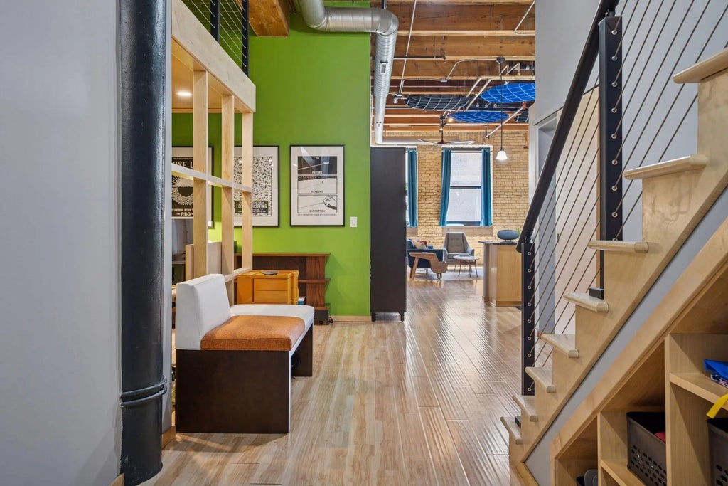 406 Wacouta Street 207, Saint Paul