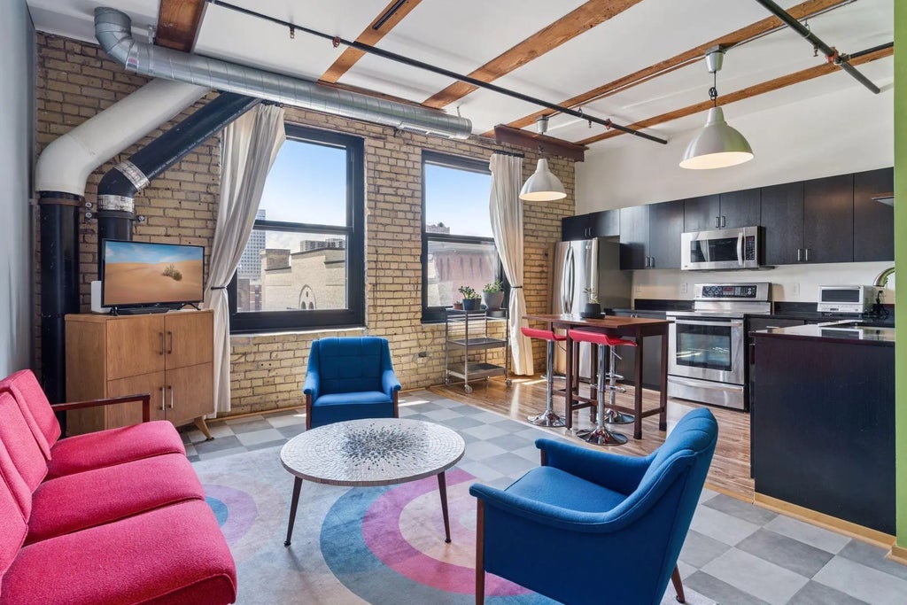 406 Wacouta Street 611, Saint Paul