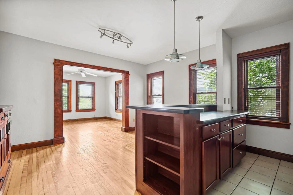 1812 Clinton Avenue 203, Minneapolis