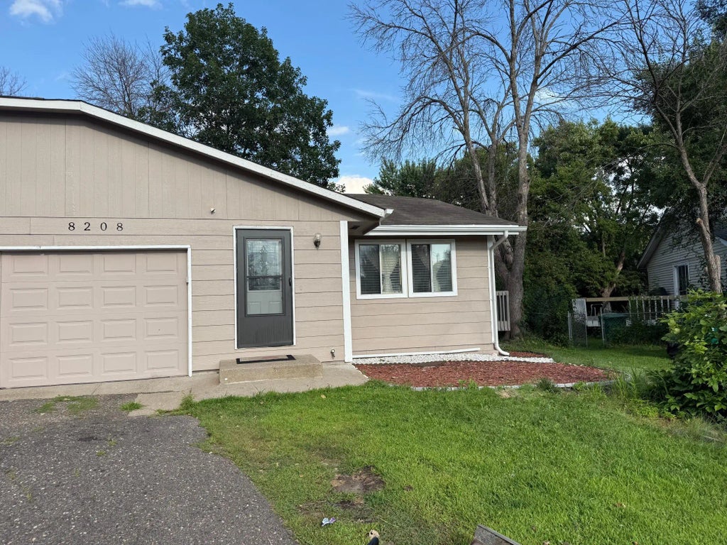 8208 Halifax Court N, Brooklyn Park