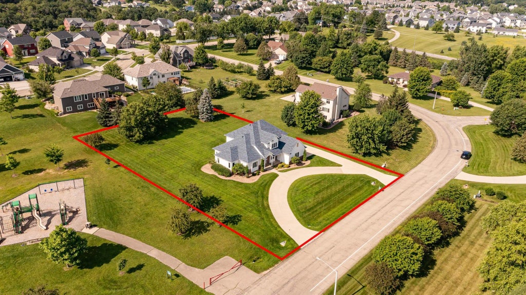 1608 Greystone Lane Sw, Rochester